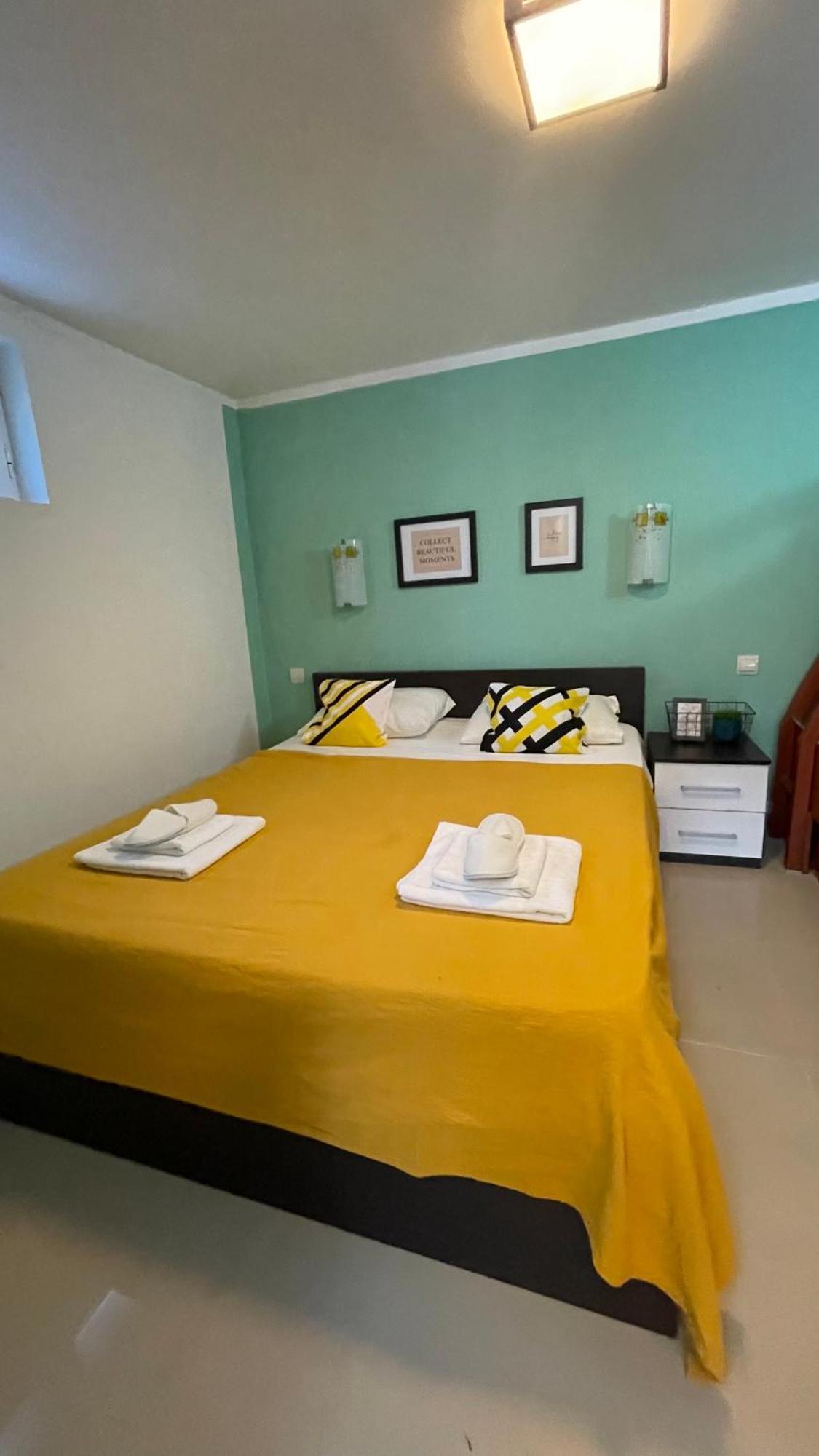 Family House With Pool & Sea View Aparthotel Биела Екстериор снимка