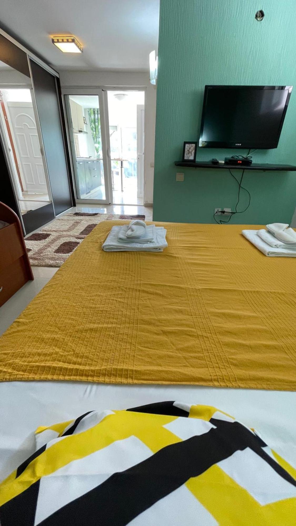 Family House With Pool & Sea View Aparthotel Биела Екстериор снимка