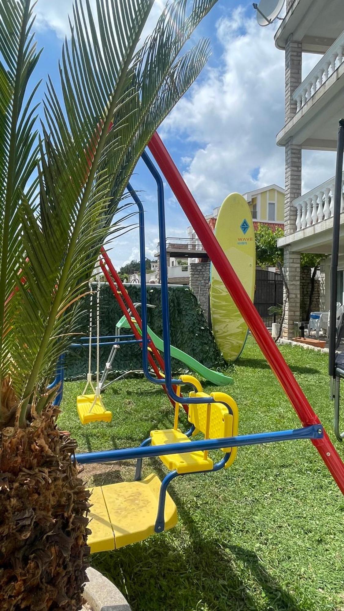 Family House With Pool & Sea View Aparthotel Биела Екстериор снимка