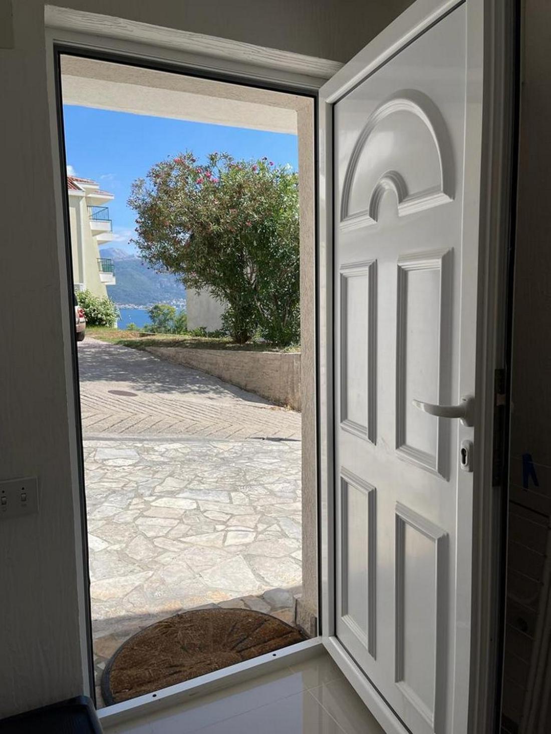 Family House With Pool & Sea View Aparthotel Биела Екстериор снимка