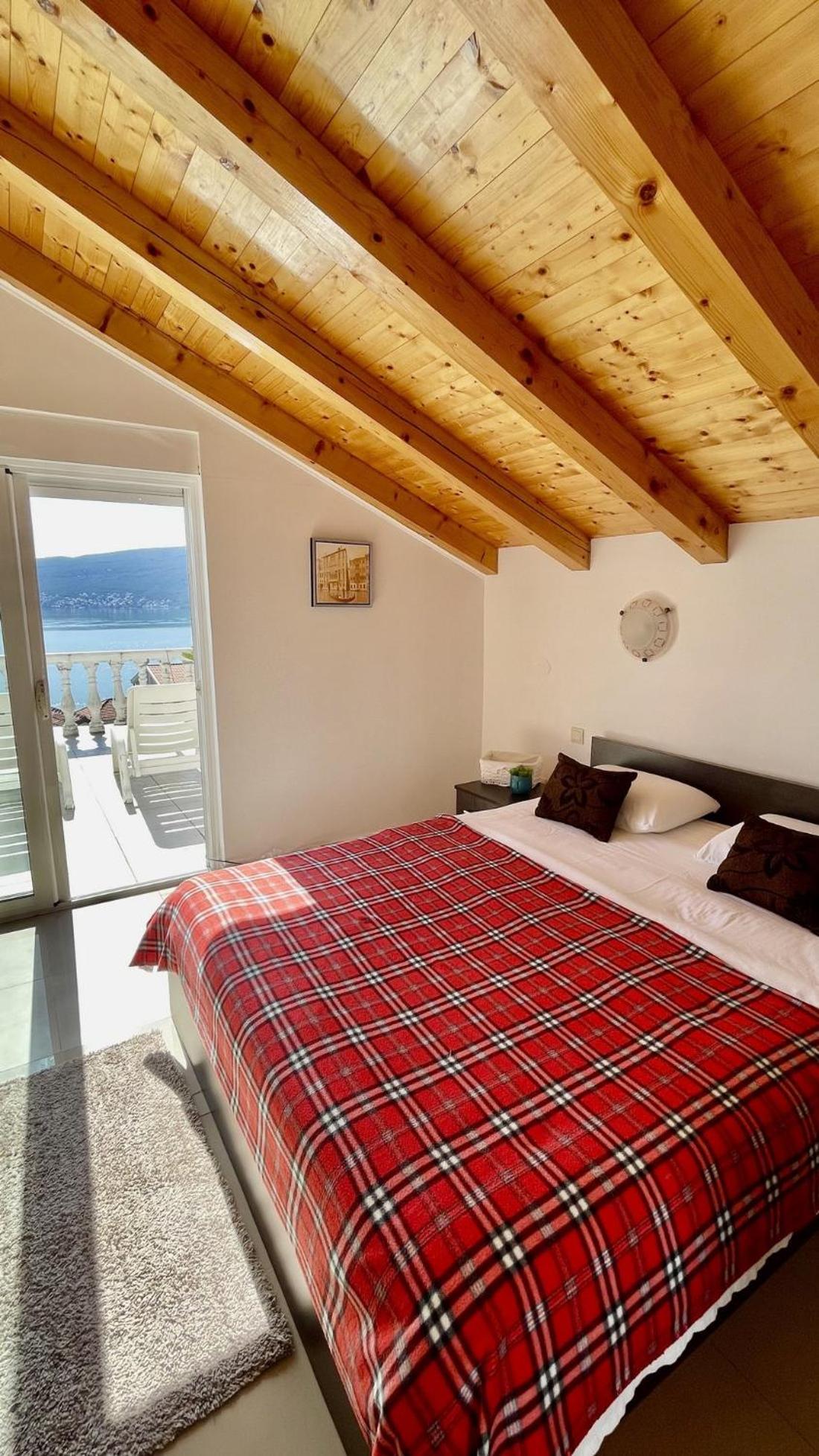 Family House With Pool & Sea View Aparthotel Биела Екстериор снимка