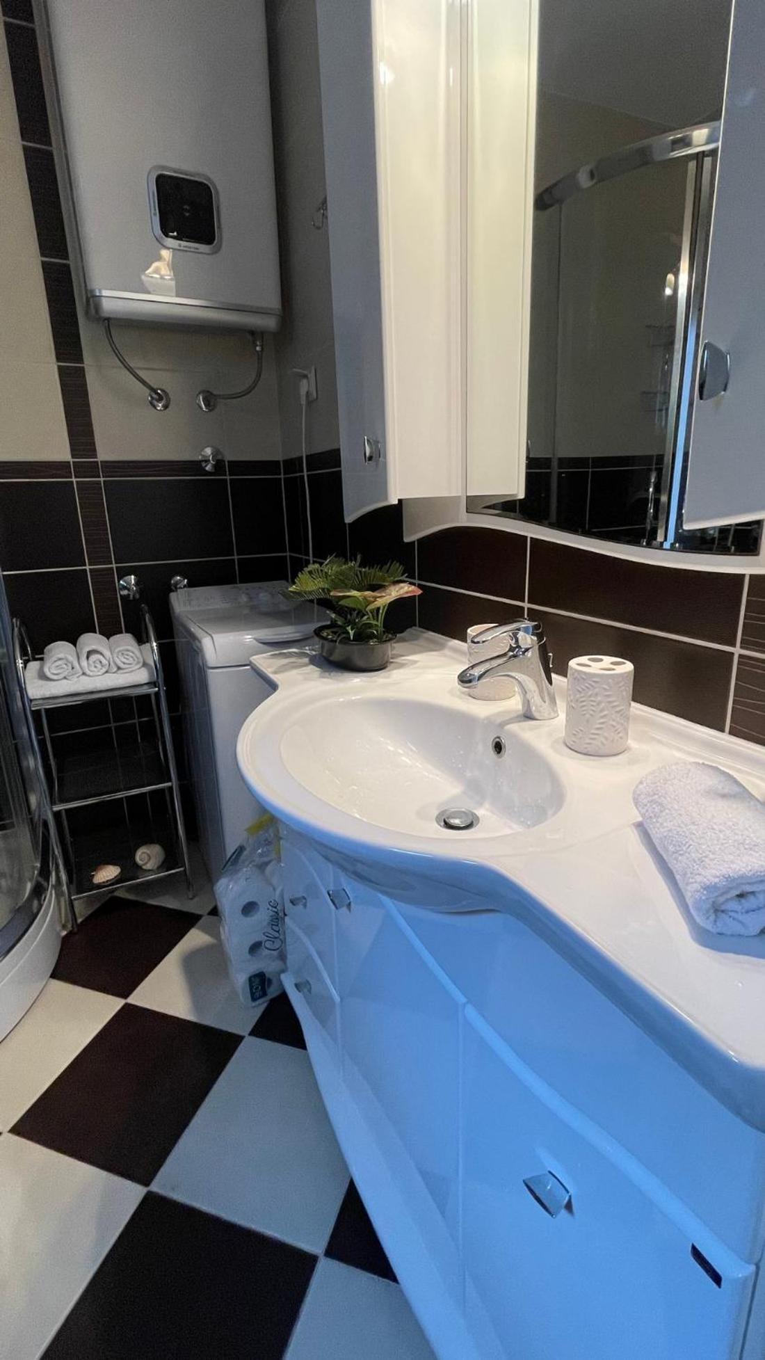 Family House With Pool & Sea View Aparthotel Биела Екстериор снимка