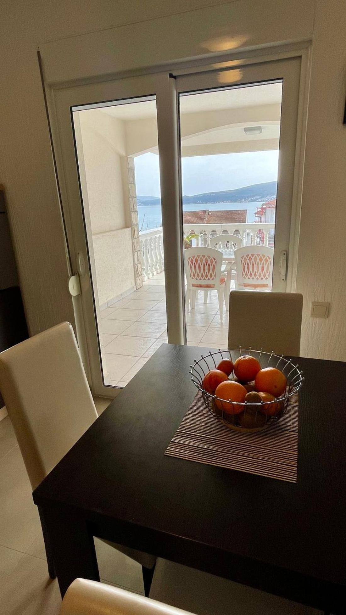 Family House With Pool & Sea View Aparthotel Биела Екстериор снимка